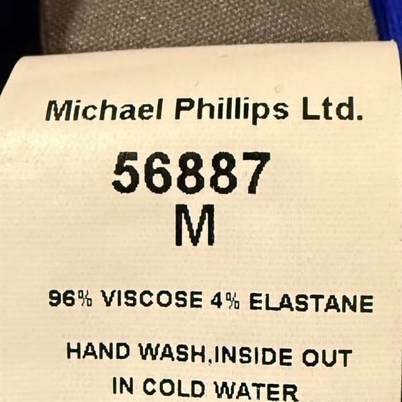 Simply Art by Dolcezza Vibrant Blue Pink Graphic cowl neck sweater Picasso vibes - Picture 11 of 11